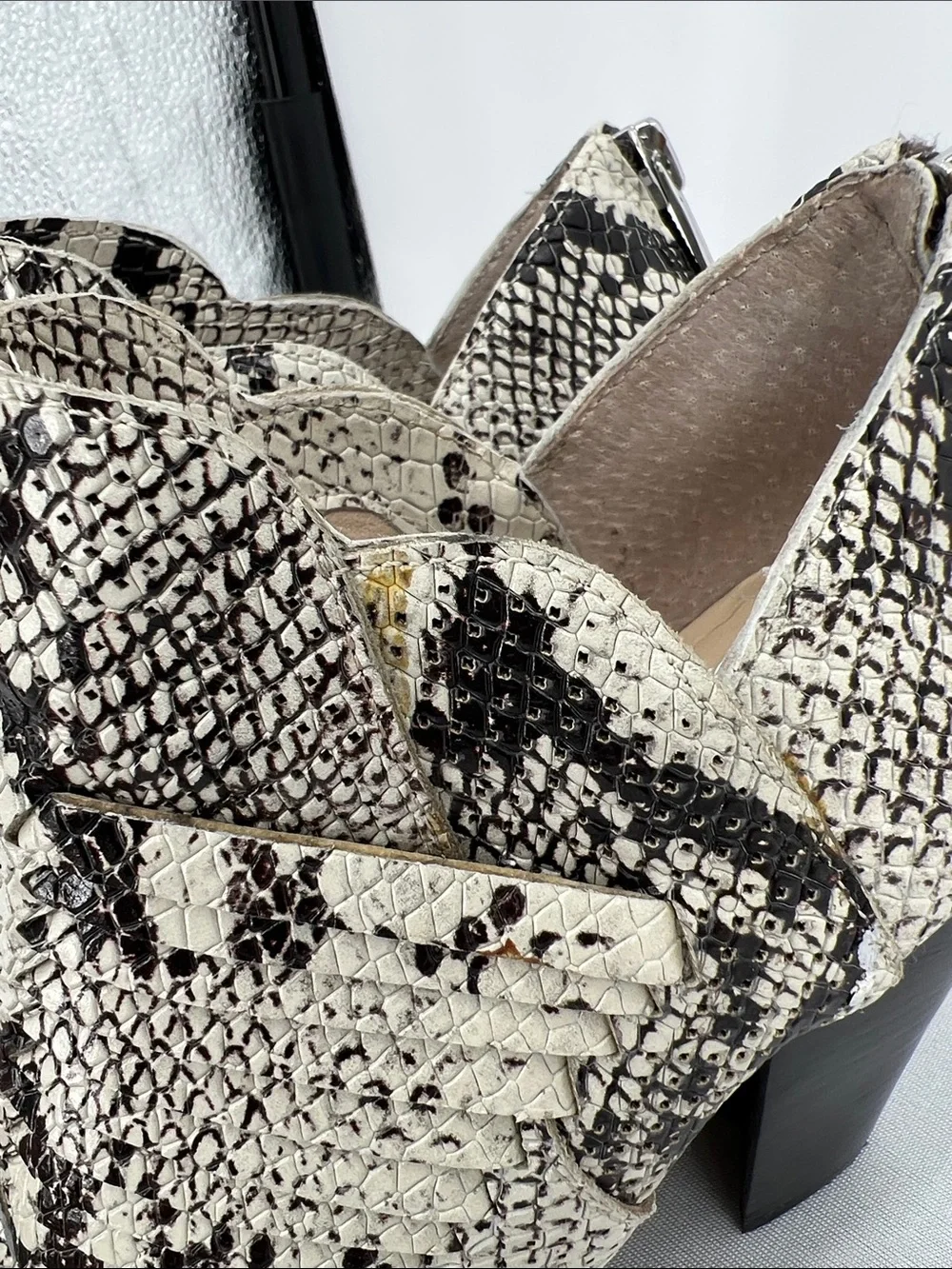 Vince Camuto Levana booties